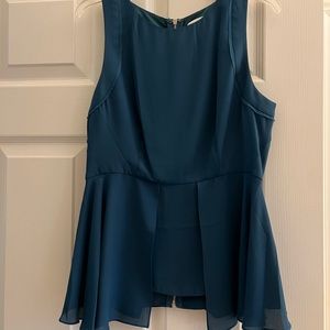 Elizabeth James teal colored tunic top